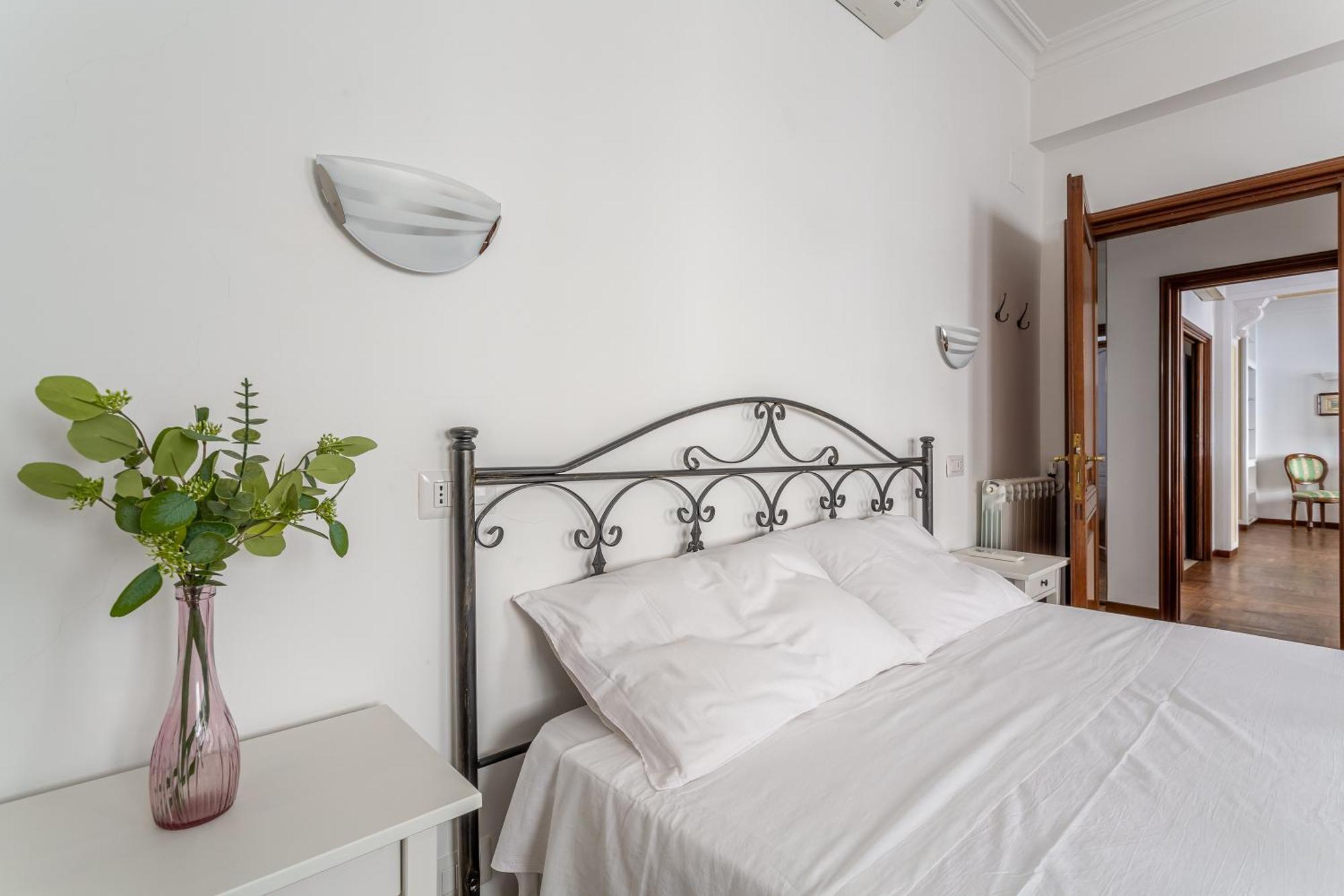 Iflat Vatican Spacious Apartment With Terrace Rome Luaran gambar