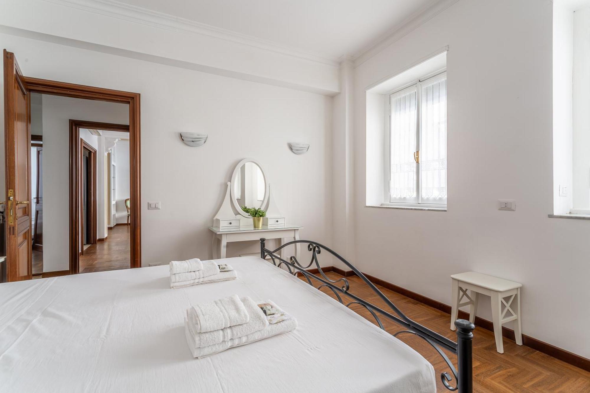 Iflat Vatican Spacious Apartment With Terrace Rome Luaran gambar